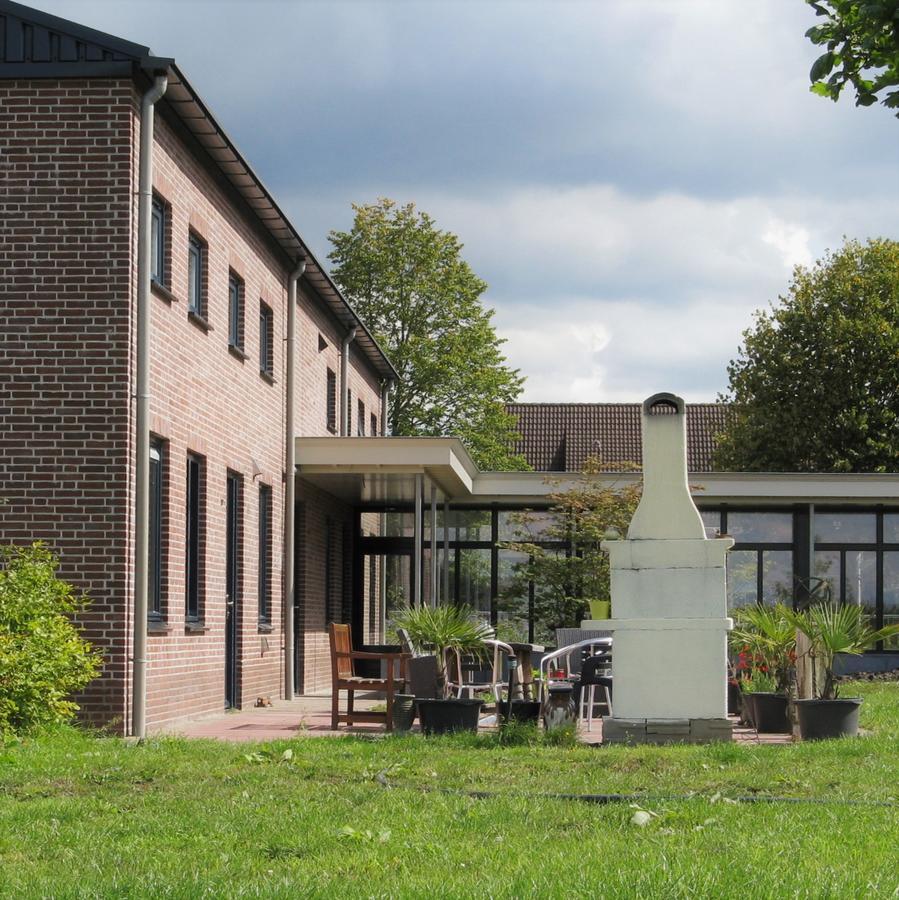 Antonius Hoeve Oudenbosch Luaran gambar